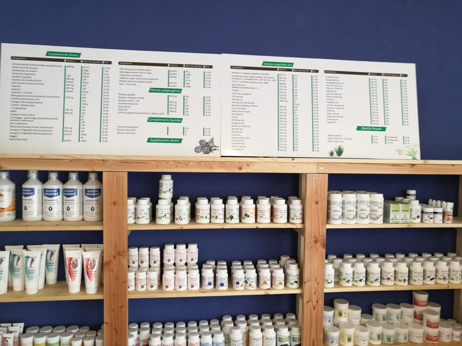 Décoration vitrine, affichage panneau publicitaire magasin Bio à Renens